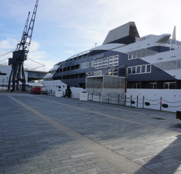 Sunborn London | Attractions | What's On | Royal Docks Waterways